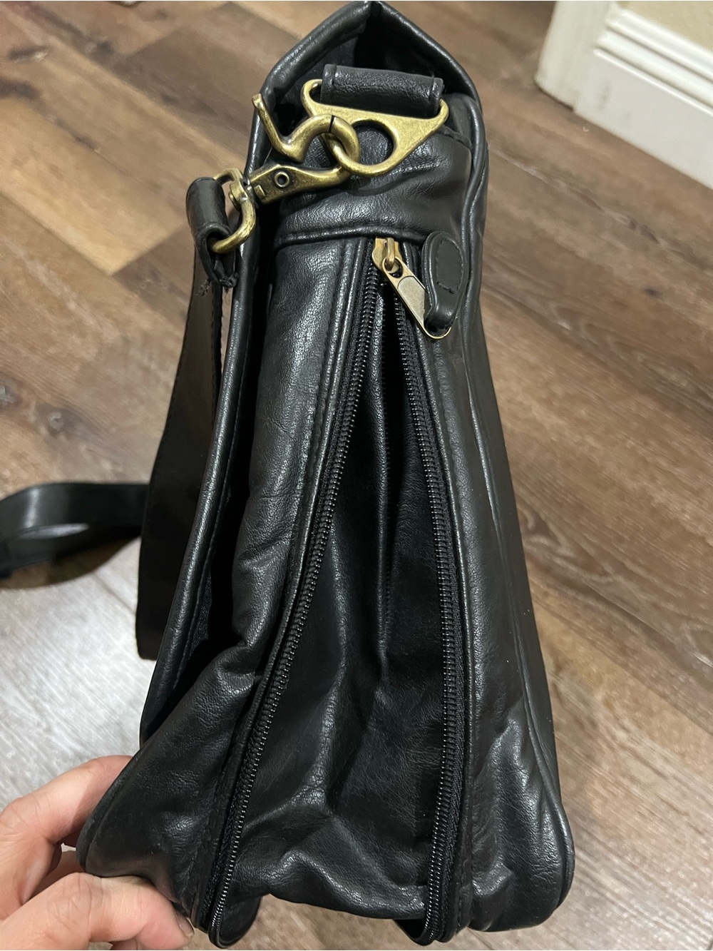 Vintage USGA 1894 Black Leather Men's Messenger travel Bag with Emblem - Picture 11 of 12